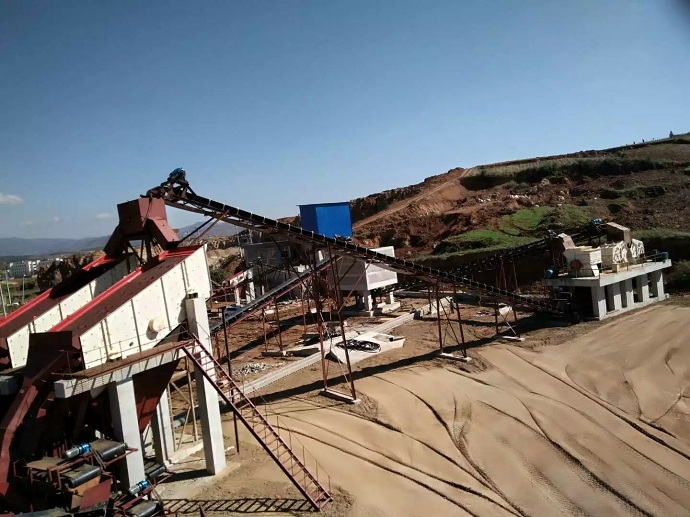 石（shí）灰石碎石生產（chǎn）線